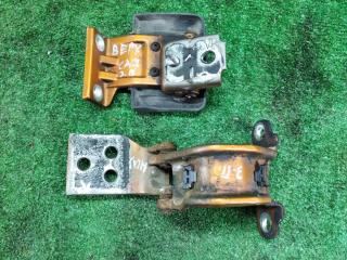 петля двери Honda Element 1 поколение 2006, 2.4 л., i-VTEC, K24A4, бензин, АКПП, оранжевый, хетчбэк 5 дв., полный привод