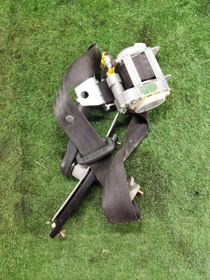 ремень безопасности Honda Element 1 поколение 2006, 2.4 л., i-VTEC, K24A4, бензин, АКПП, оранжевый, хетчбэк 5 дв., полный привод - фото №1