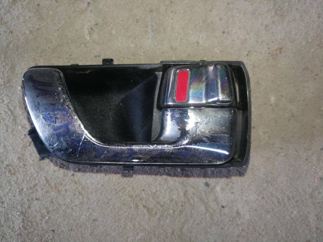 ручка внутренняя задняя правая Mitsubishi Space Wagon 3 поколение (Typ N50) 2000, 2.4 л., 4G64 (GDI), бензин, минивэн - фото №1