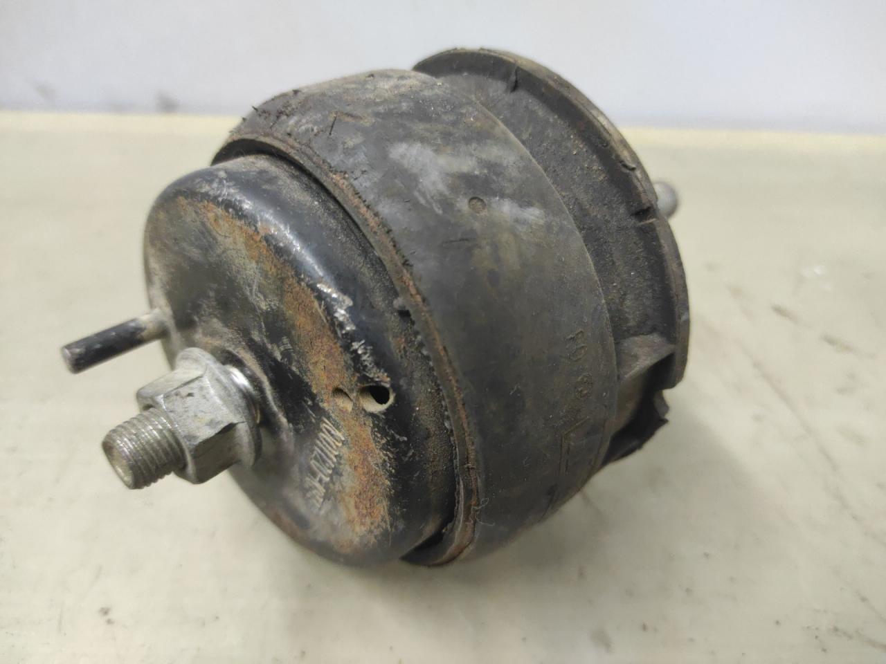 подушка крепления двигателя Great Wall Wingle 3 2012, 2.0 л., дизель, МКПП, серебристый, пикап, полный привод, правый руль, 1001120K84 - фото №1