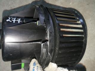 моторчик печки Ford Kuga 2 поколение 2015, 2.0 л., T8MB, дизель, АКПП, черный, внедорожник 5 дв., правый руль