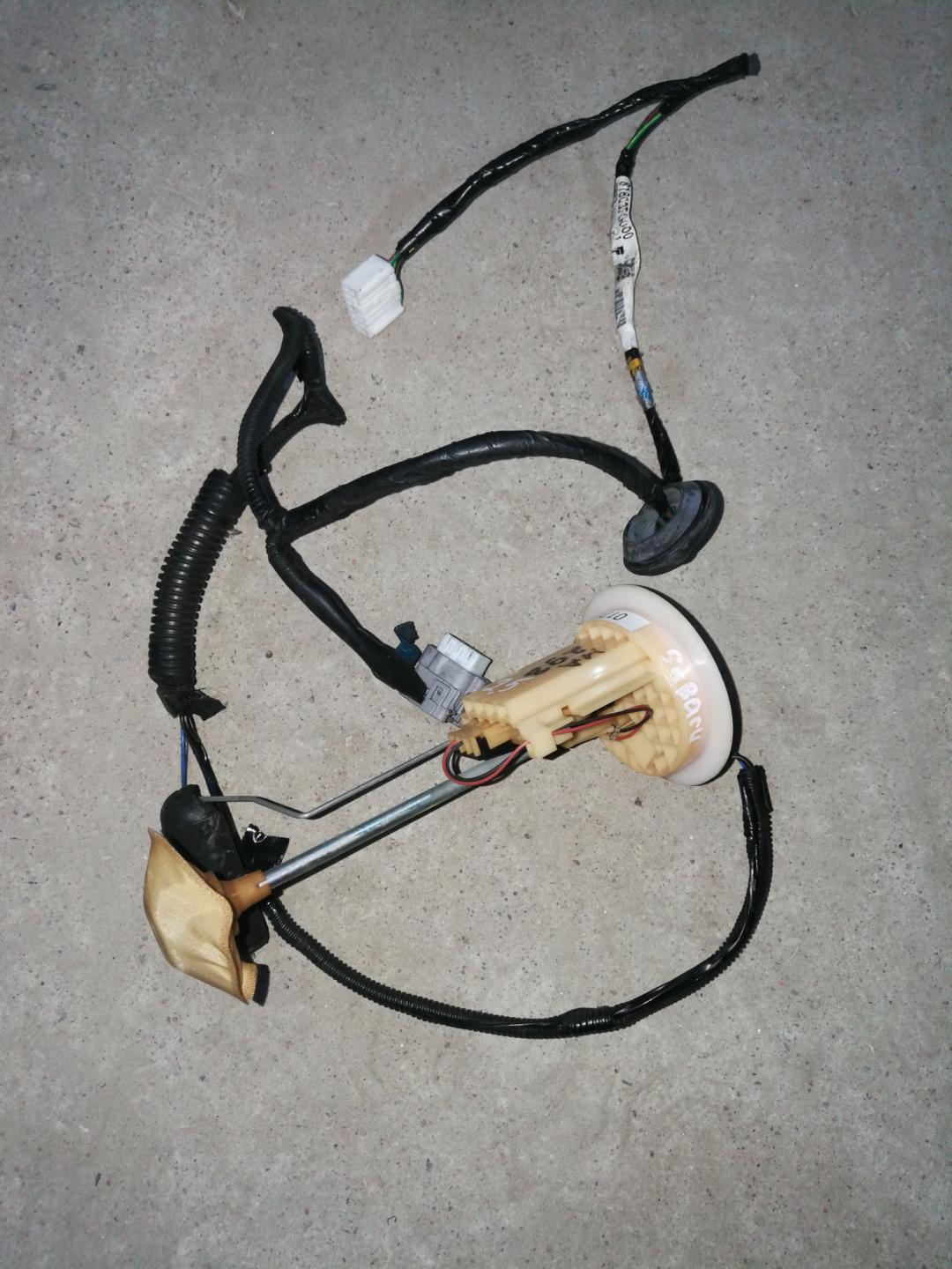 датчик уровня топлива Subaru Forester 3 поколение (SH) 2009, 2.5 л., EJ253, бензин, АКПП, синий, внедорожник 5 дв., правый руль - фото №1