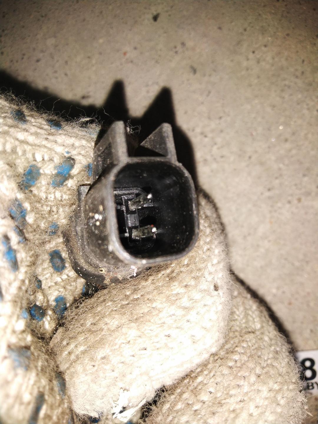 датчик ABS Volvo V50 1 поколение 2007, 2.4 л., бензин, АКПП, белый, универсал, правый руль - фото №1