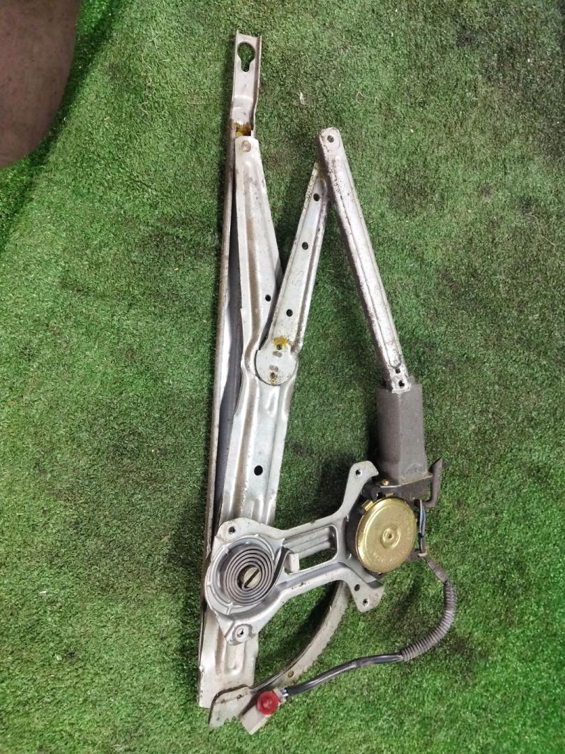 стеклоподъемник передний правый Honda Prelude 4 поколение 1994, купе - фото №1