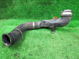 патрубок интеркулера Toyota Avensis 3 поколение (T270) [рестайлинг] ADT270 2012, 2.0 л., D-4D, 1AD-FTV, дизель, МКПП, темно-синий, универсал, передний привод, правый руль, 173620R030