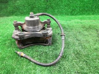 суппорт передний правый Nissan Maxima A33 2004, 3.5 л.