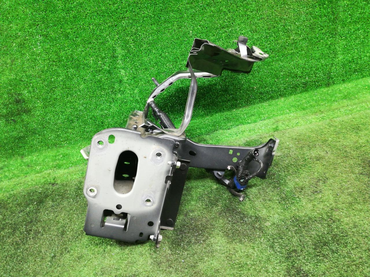 лонжерон левый Mazda 3 3 поколение 2015, 2.5 л., PY-VPS, бензин, АКПП, серый, седан, передний привод, правый руль - фото №1