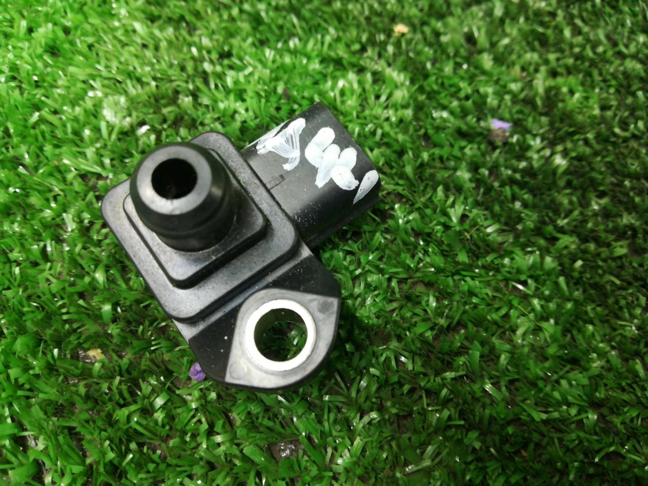 датчик абсолютного давления Honda Accord 8 поколение CU2 2010, 2.4 л., K24Z3, бензин, АКПП, серый, седан, передний привод, правый руль - фото №1