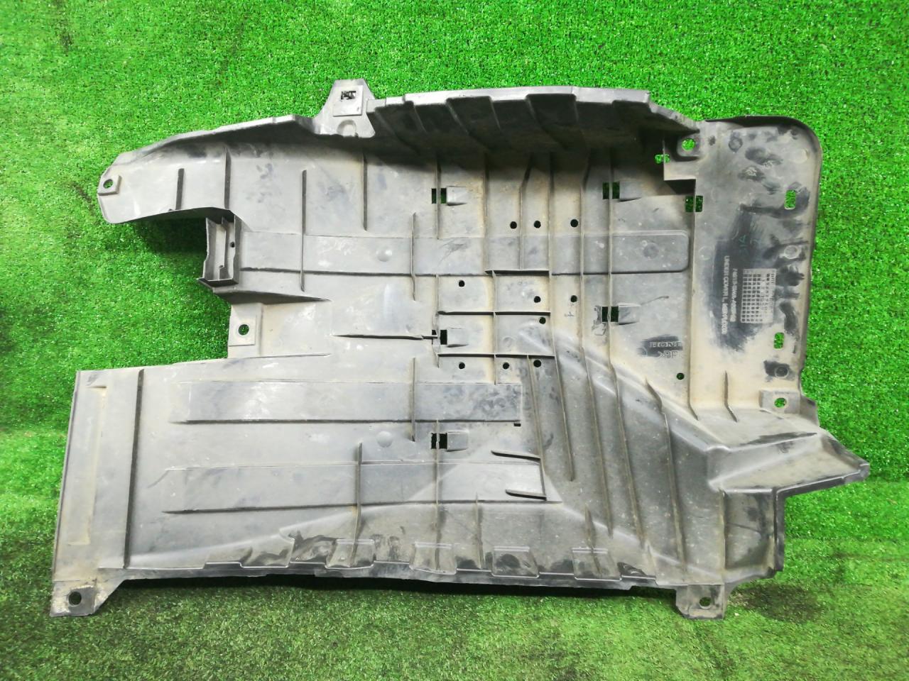 защита днища Honda CR-V 3 поколение 2008, 2.4 л., i, 74613-SWA-A - фото №1