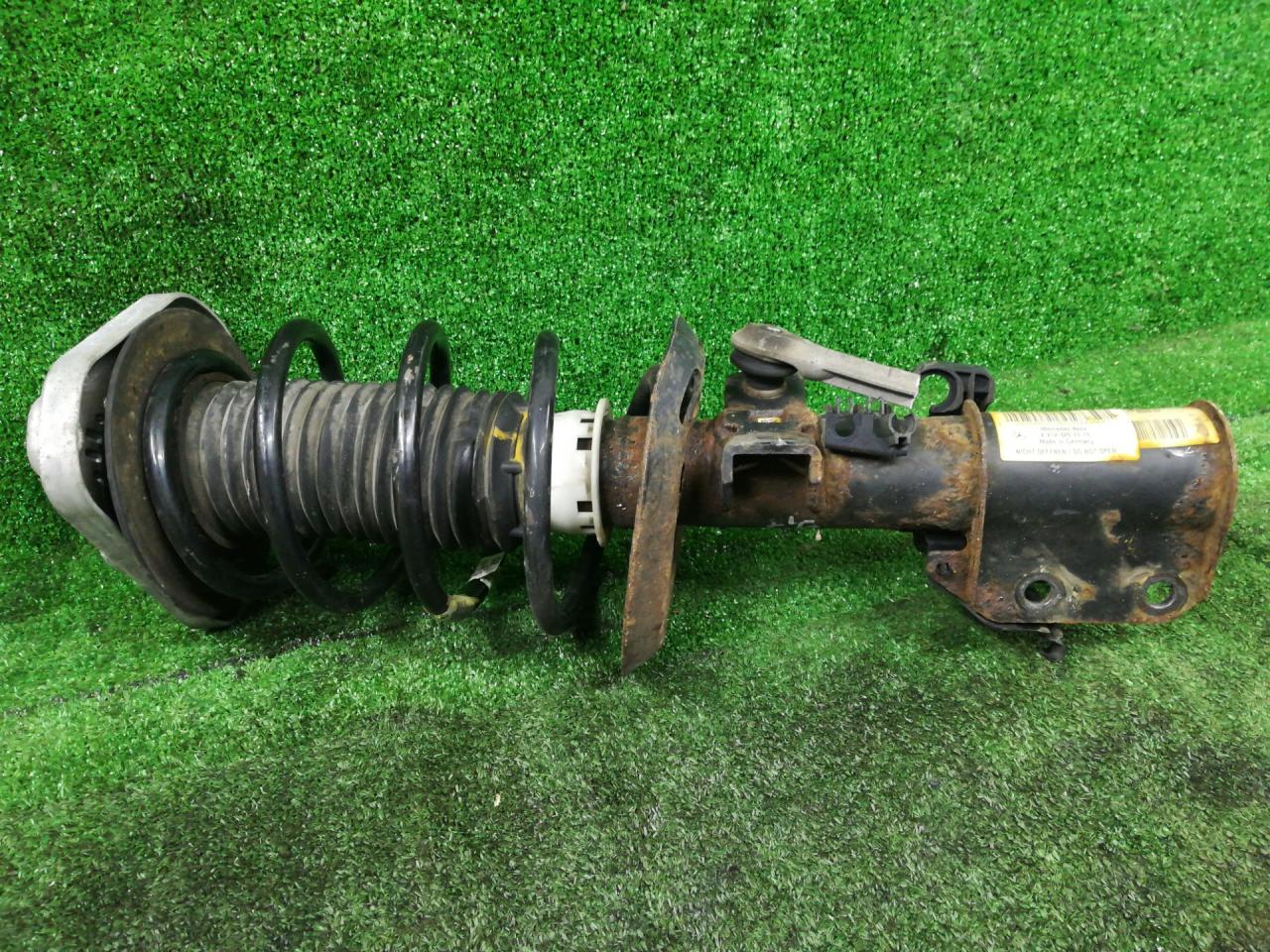 стойка передняя левая Mercedes-Benz E-Класс W212/S212/C207/A207 2011, A2123207313 - фото №1