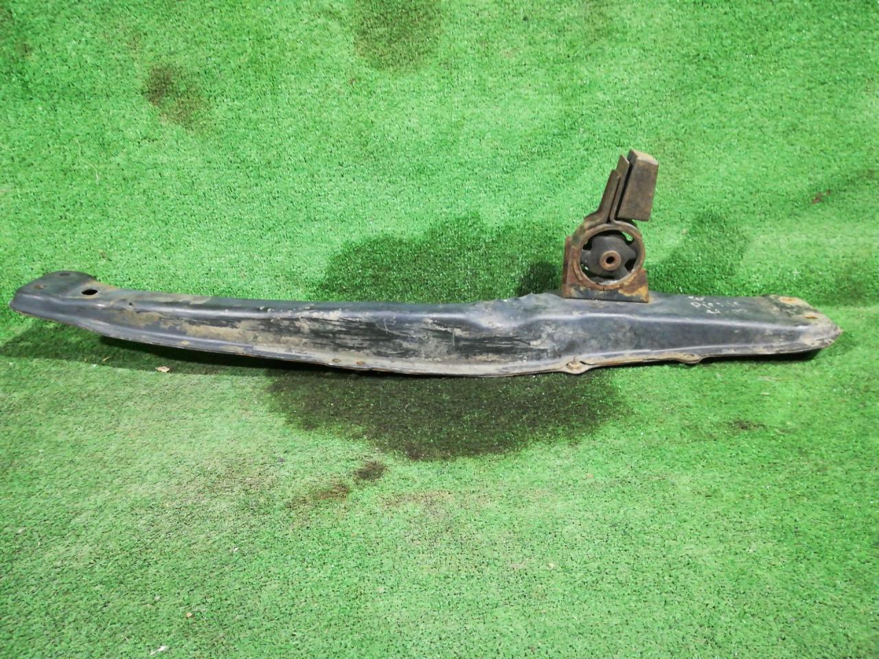 кронштейн КПП Toyota Picnic 1 поколение 2000 - фото №1