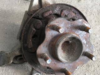 кулак задний правый Nissan Maxima A34 2005