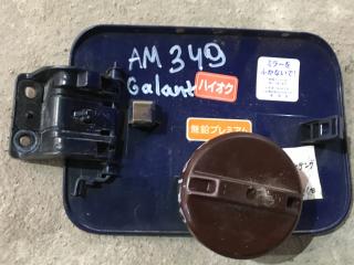 лючок топливного бака Mitsubishi Galant 8 поколение [рестайлинг] 2000, 2.5 л., 6A13TT, бензин, МКПП, синий, универсал, полный привод, правый руль