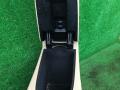 подлокотник Mercedes-Benz M-Класс W164 [рестайлинг] W164 2009, 3.5 л., бензин, АКПП, серебристый, внедорожник 5 дв., полный привод - фото №6