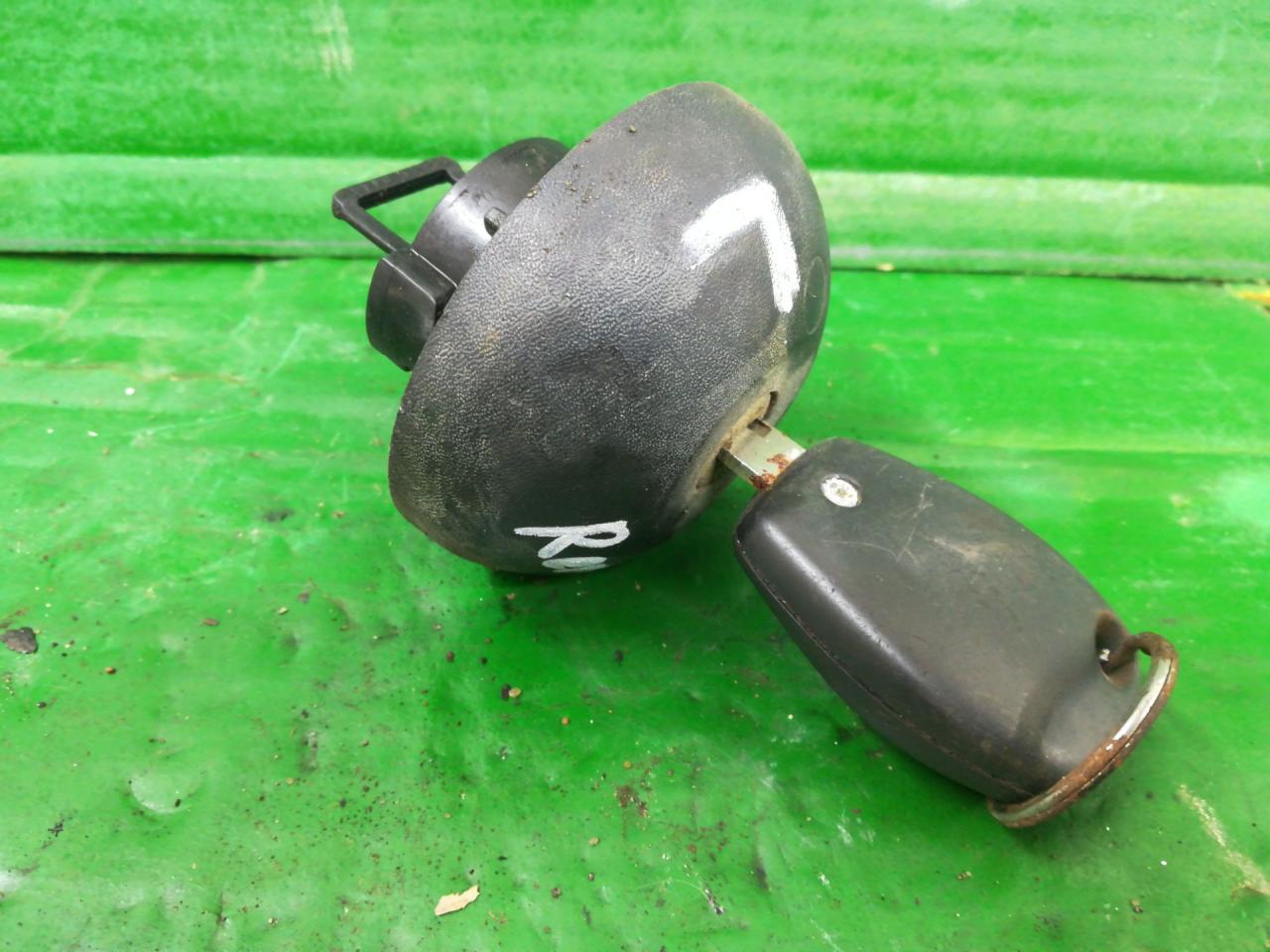 пробка топливного бака Renault Logan 1 поколение 2006 - фото №1