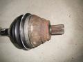 полуось передняя левая (приводной вал, ШРУС) Volkswagen Passat B6 2007, 3.2 л., AXZ, бензин, АКПП, черный, седан, полный привод, правый руль - фото №2
