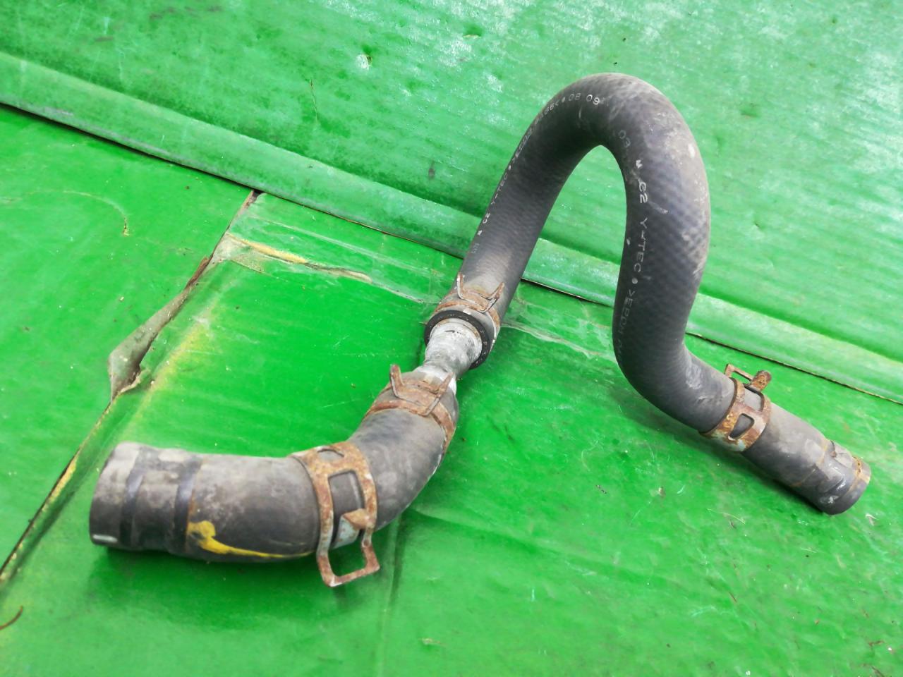 трубка охлаждающей жидкости Honda CR-V 3 поколение 2009, 2.4 л., бензин, АКПП, серый, внедорожник 5 дв., полный привод, правый руль - фото №1