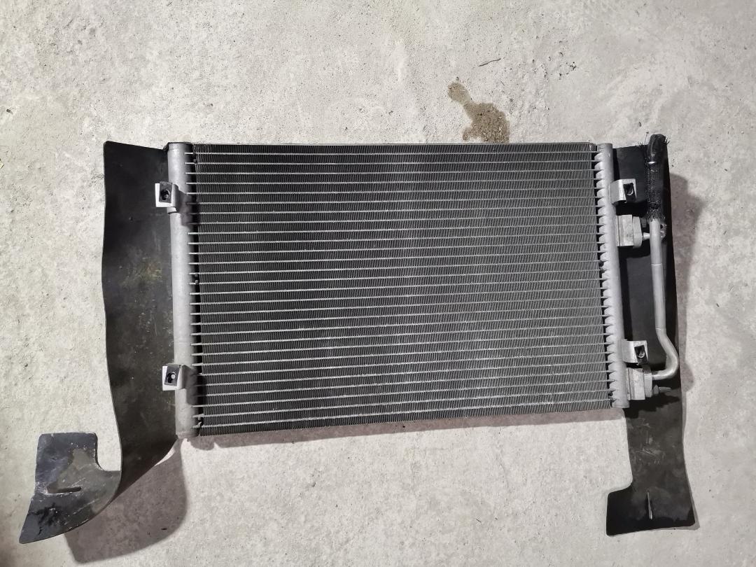 радиатор кондиционера Chrysler PT Cruiser 1 поколение 2002, 2.0 л., бензин, АКПП, серебристый, хетчбэк 5 дв., передний привод, правый руль - фото №1