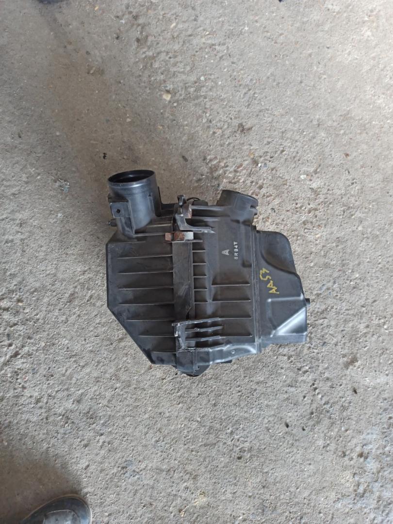 корпус воздушного фильтра Honda CR-V 3 поколение 2009, 2.4 л., бензин, АКПП, серый, внедорожник 5 дв., полный привод, правый руль - фото №1