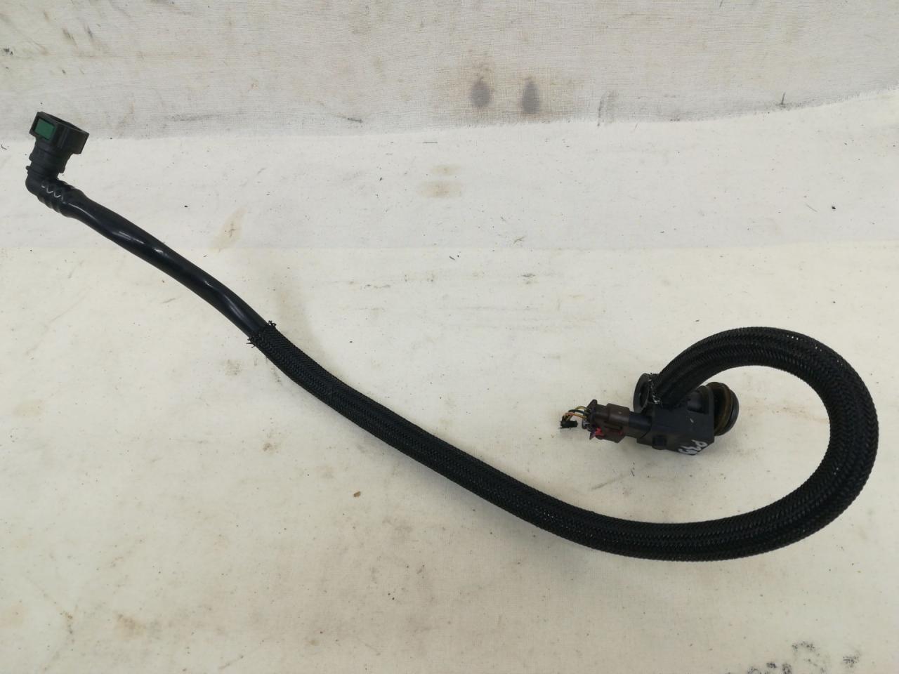 трубка вакуумная GMC Terrain 2 поколение 2020, 1.5 л., бензин, АКПП, темно-серый, внедорожник 5 дв., полный привод - фото №1