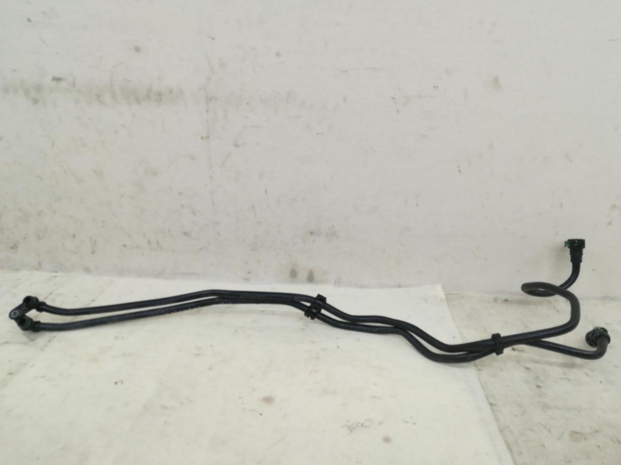 шланг (трубка) АКПП BMW 3 серия F30/F31/F34 F30 2013, 2.0 л., N20 B20 A, бензин, АКПП, черный, седан, полный привод, 76077899, 76077909, 760498106 - фото №1