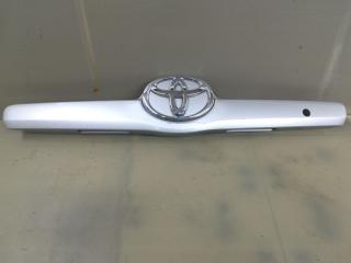 накладка двери (крышки) багажника Toyota Camry XV40 2008, 76811062, 76801061