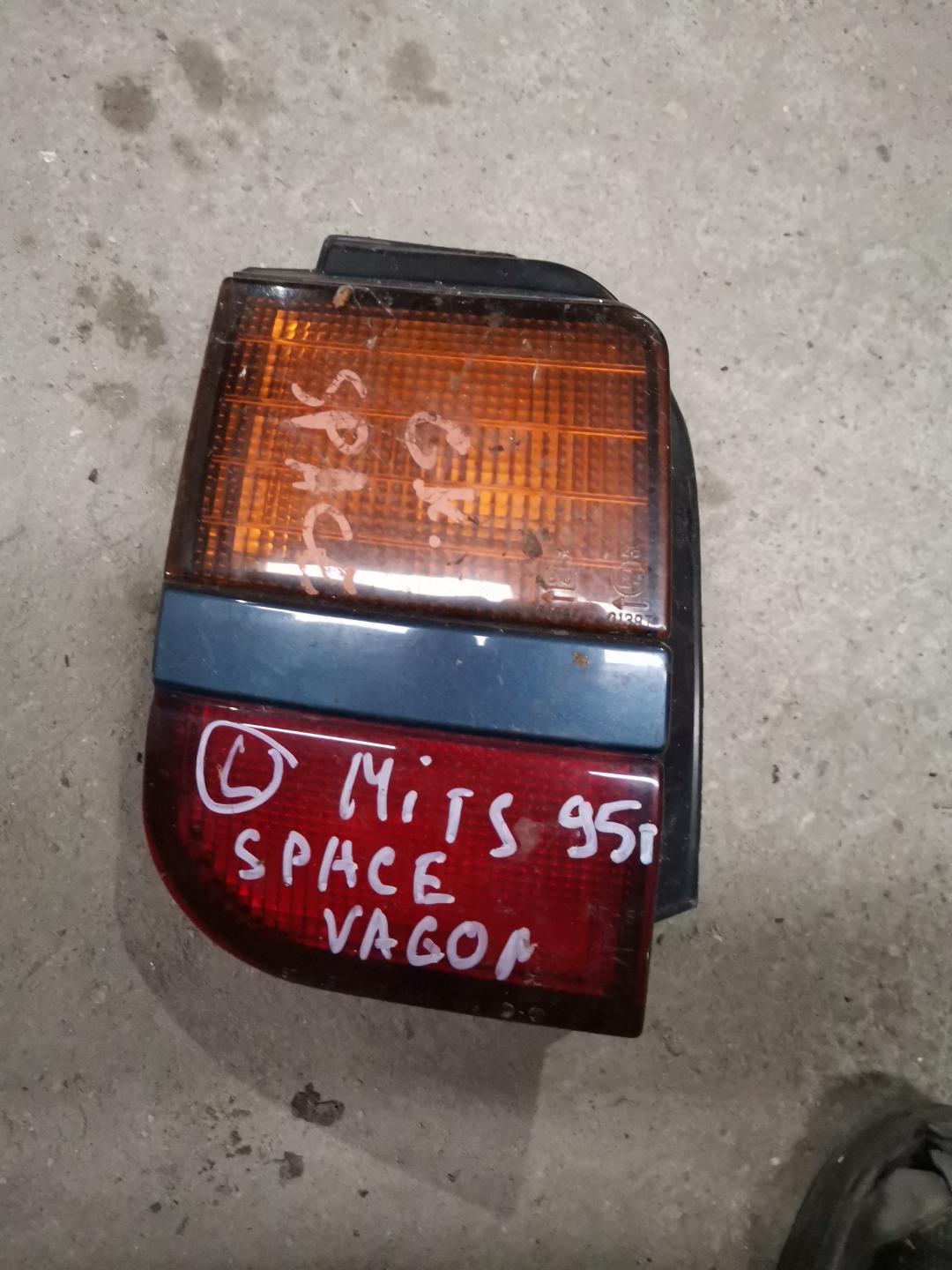 фонарь задний левый Mitsubishi Space Wagon 2 поколение (Typ N30/N40) 1995 - фото №1