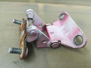 петля крышки багажника Toyota Sienna 2 поколение [рестайлинг] 2009, 3.5 л., 2GR-FE, бензин, АКПП, красный, минивэн, передний привод