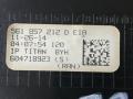 накладка на торпедо (консоль) Volkswagen Passat (USA) 1 поколение 2015, 1.8 л., TFSI, бензин, АКПП, черный, седан, передний привод, 561857212D, 561857212B - фото №7