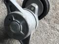 Натяжитель ремня агрегатов Mazda 2 DE 2008, 1.3 л., ZJ-VE, бензин, АКПП, серебристый, хетчбэк 5 дв., правый руль - фото №2