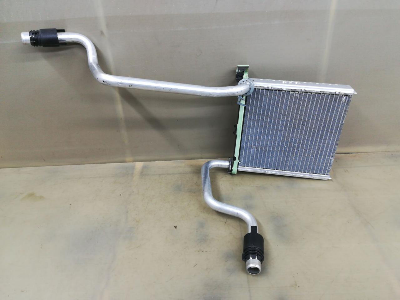 радиатор отопителя (печки) Volkswagen Jetta 7 поколение 2019, 1.4 л., бензин, АКПП, белый, седан, передний привод, 23T0A171 - фото №1