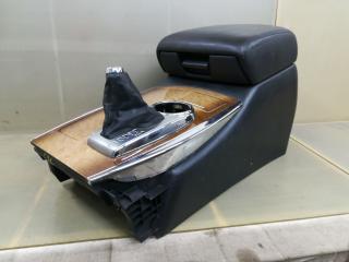 подлокотник Infiniti QX80 1 поколение Z62 2014, 5.6 л., VK56DE, бензин, АКПП, белый, внедорожник 5 дв., задний привод