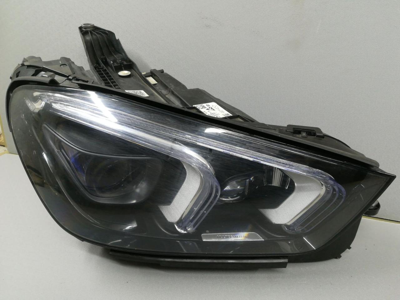 фара правая Mercedes-Benz GLE V167 2019, A1679065806 - фото №1