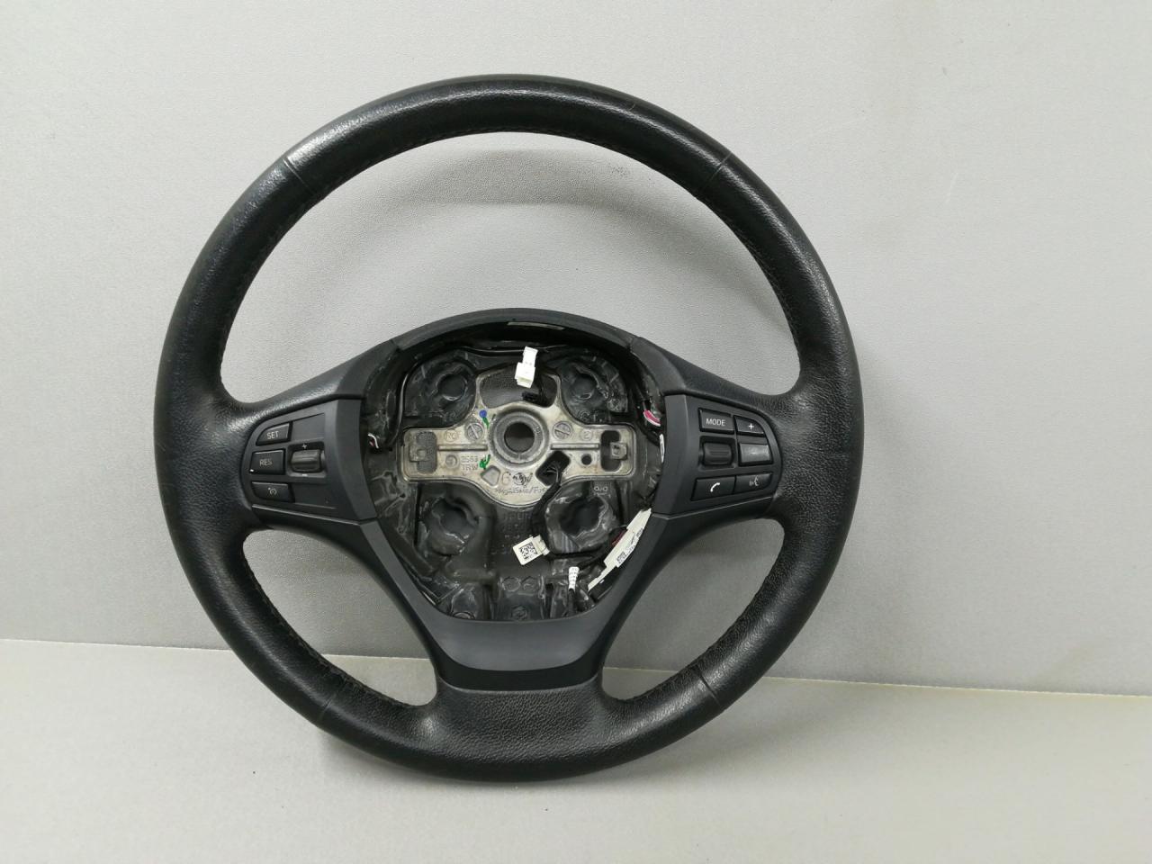 руль BMW 3 серия F30/F31/F34 F30 2013, 2.0 л., N20 B20 A, бензин, АКПП, черный, седан, полный привод - фото №1