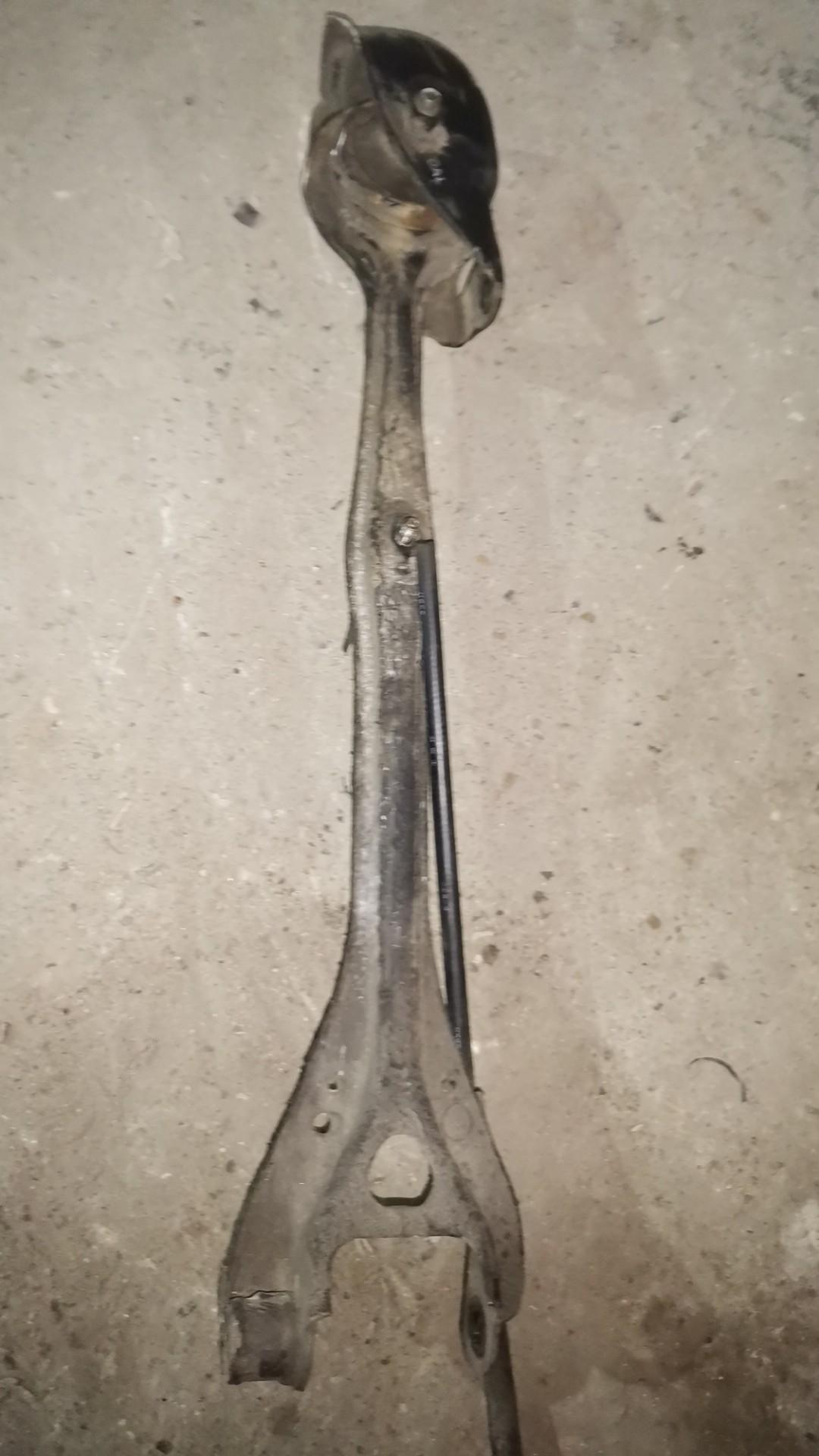 рычаг задний левый Honda Prelude 4 поколение 1995, бензин, МКПП - фото №1