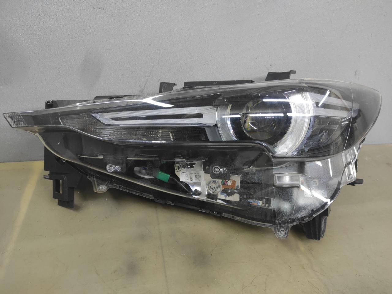 фара левая Mazda CX-5 2 поколение 2019, KD5K51040D - фото №1