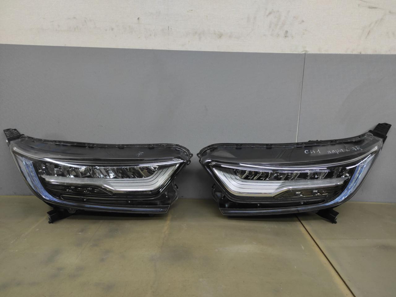 фара Honda CR-V 5 поколение 2021 - фото №1