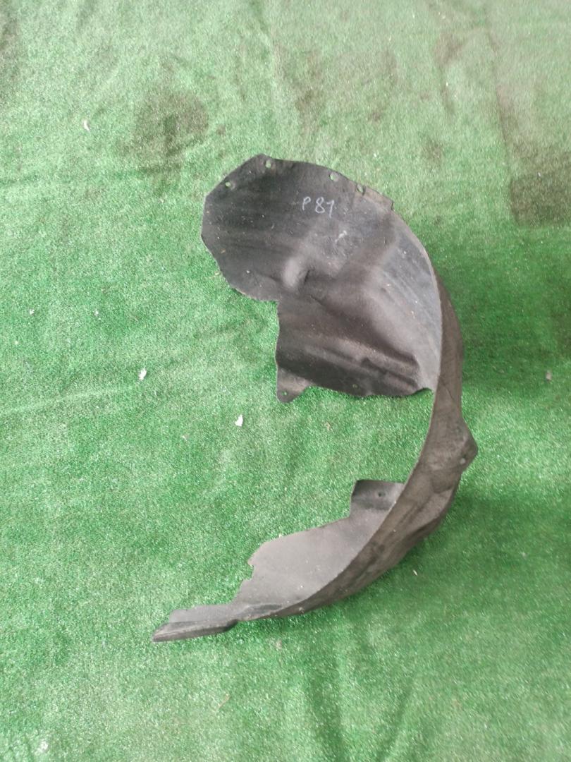 защита арок задняя правая (подкрылок) Ford Escape 3 поколение C520 2014, 1.6 л., бензин, АКПП, красный, передний привод - фото №1