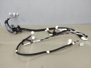 дверная проводка Toyota Sienna 3 поколение 2014, 3.5 л., 2GR-FE, бензин, АКПП, черный, передний привод, 8205308160002