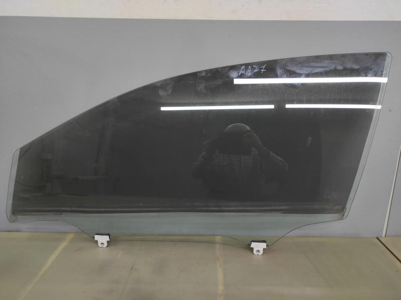 стекло двери передней левой Suzuki Kizashi 1 поколение RE91S 2012, 2.4 л., J24B, бензин, АКПП, rhfcysq, седан, передний привод, правый руль - фото №1