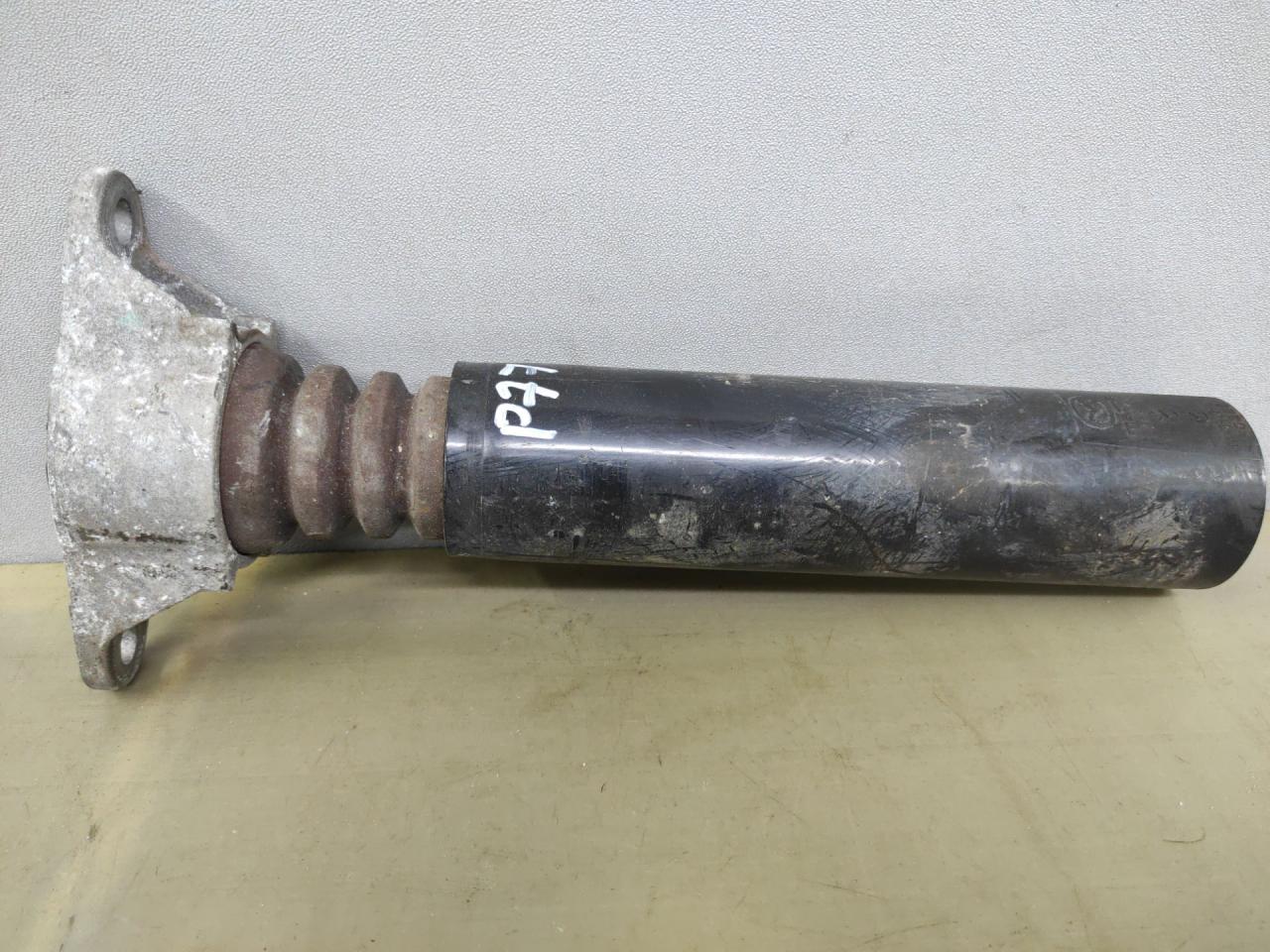 опора амортизатора верхняя (чашка) Mazda CX-9 2 поколение TC 2017, 2.5 л., PY-VPS, бензин, АКПП, серый, передний привод - фото №1