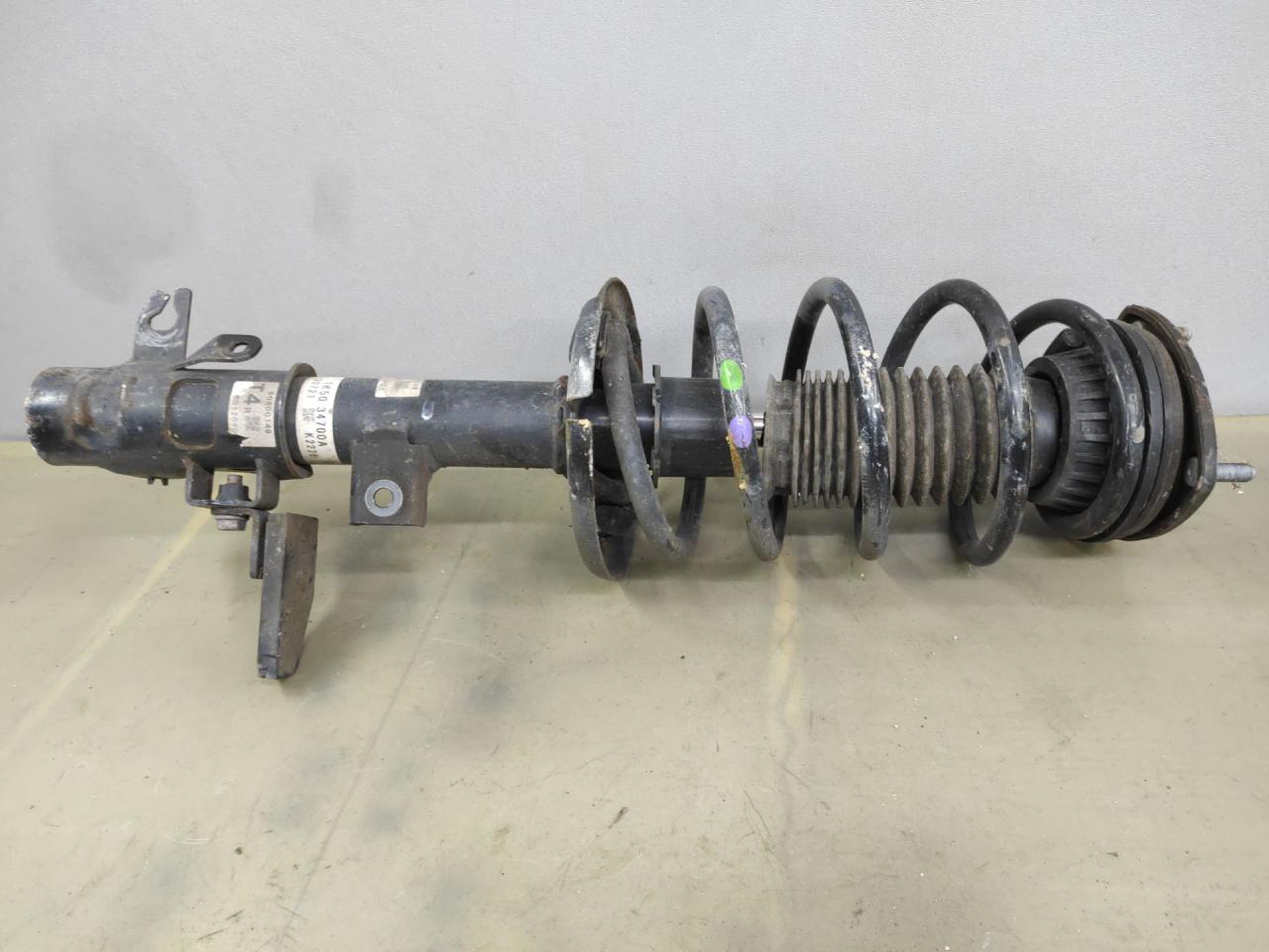 стойка передняя правая Mazda CX-9 2 поколение TC 2017, 2.5 л., PY-VPS, бензин, АКПП, серый, передний привод, TK5034700A - фото №1