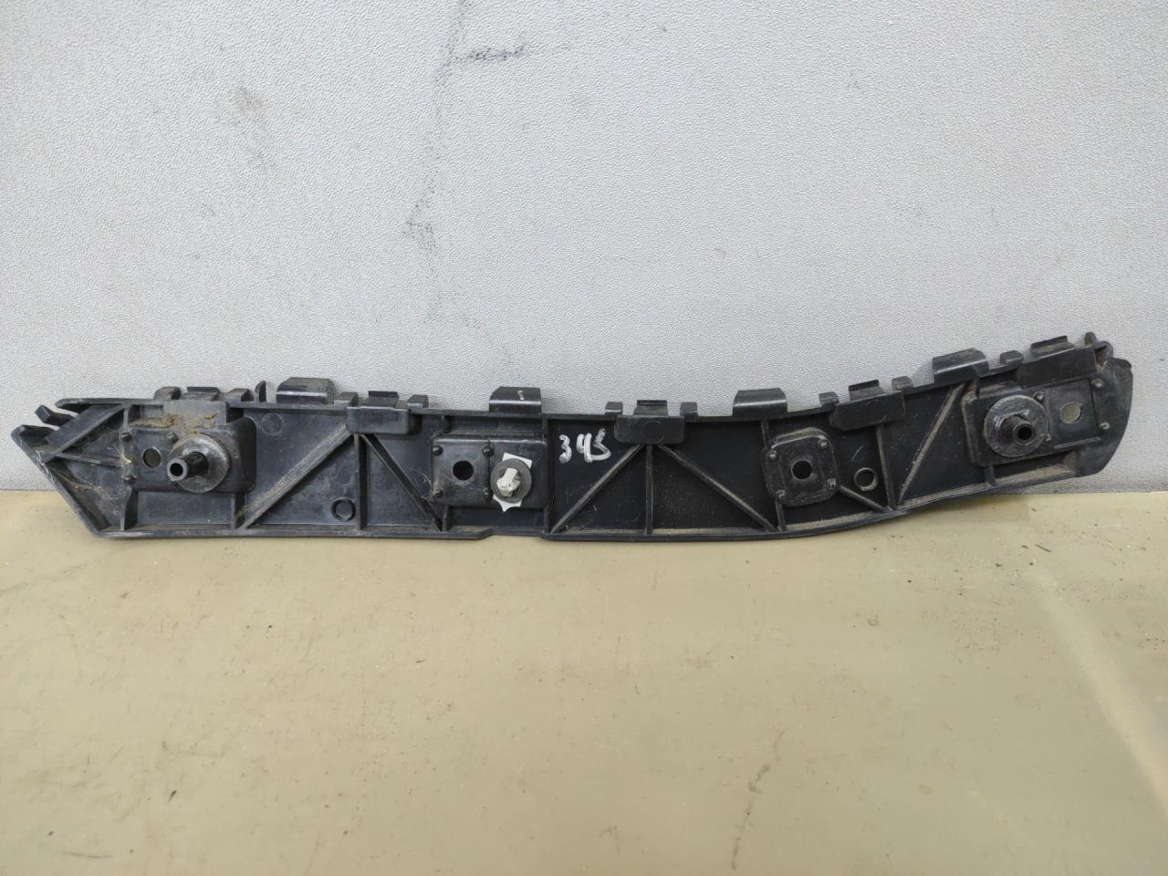 Крепление бампера заднего Ford Escape 3 поколение C520 2014, 1.6 л., бензин, АКПП, красный, передний привод, CJ5417E851AD - фото №1
