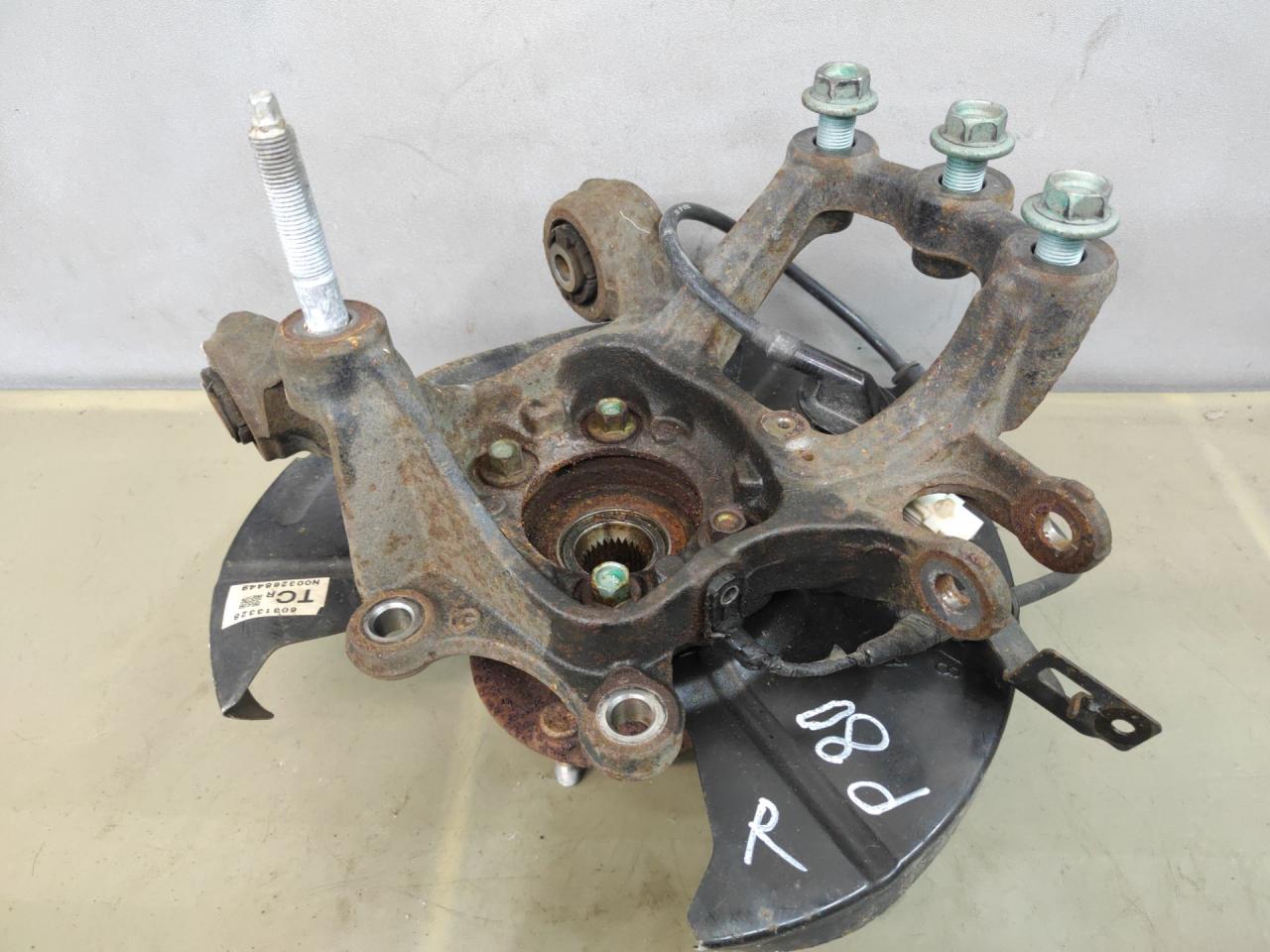 кулак задний правый Mazda CX-9 2 поколение TC 2020, 2.5 л., PY-VPS, бензин, АКПП, внедорожник 5 дв., полный привод - фото №1