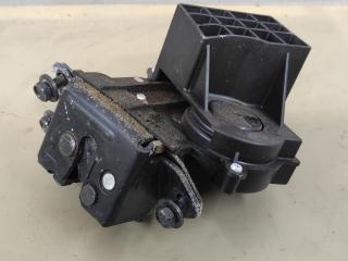 замок багажника Toyota Sienna 3 поколение 2014, 3.5 л., 2GR-FE, бензин, АКПП, черный, передний привод