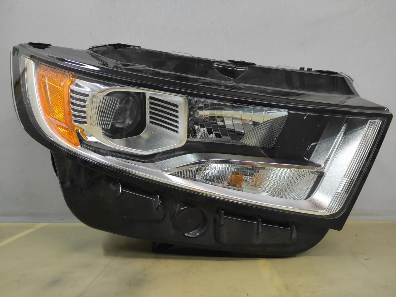 фара правая Ford Edge 2 поколение CD539 2018, 2.0 л., бензин, АКПП, черный, внедорожник 5 дв., полный привод, FT4Z13008AACP, 340900 - фото №1