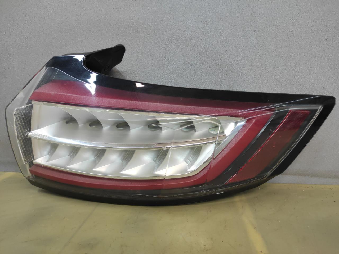 фонарь задний правый Ford Edge 2 поколение CD539 2018, 2.0 л., бензин, АКПП, черный, внедорожник 5 дв., полный привод, FT4B13404A - фото №1