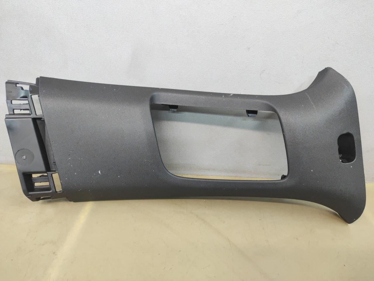 обшивка стойки центральной правой Acura Integra 4 поколение 2024, 1.5 л., бензин, АКПП, синий, хетчбэк 5 дв., передний привод, 84111T20A0 - фото №1