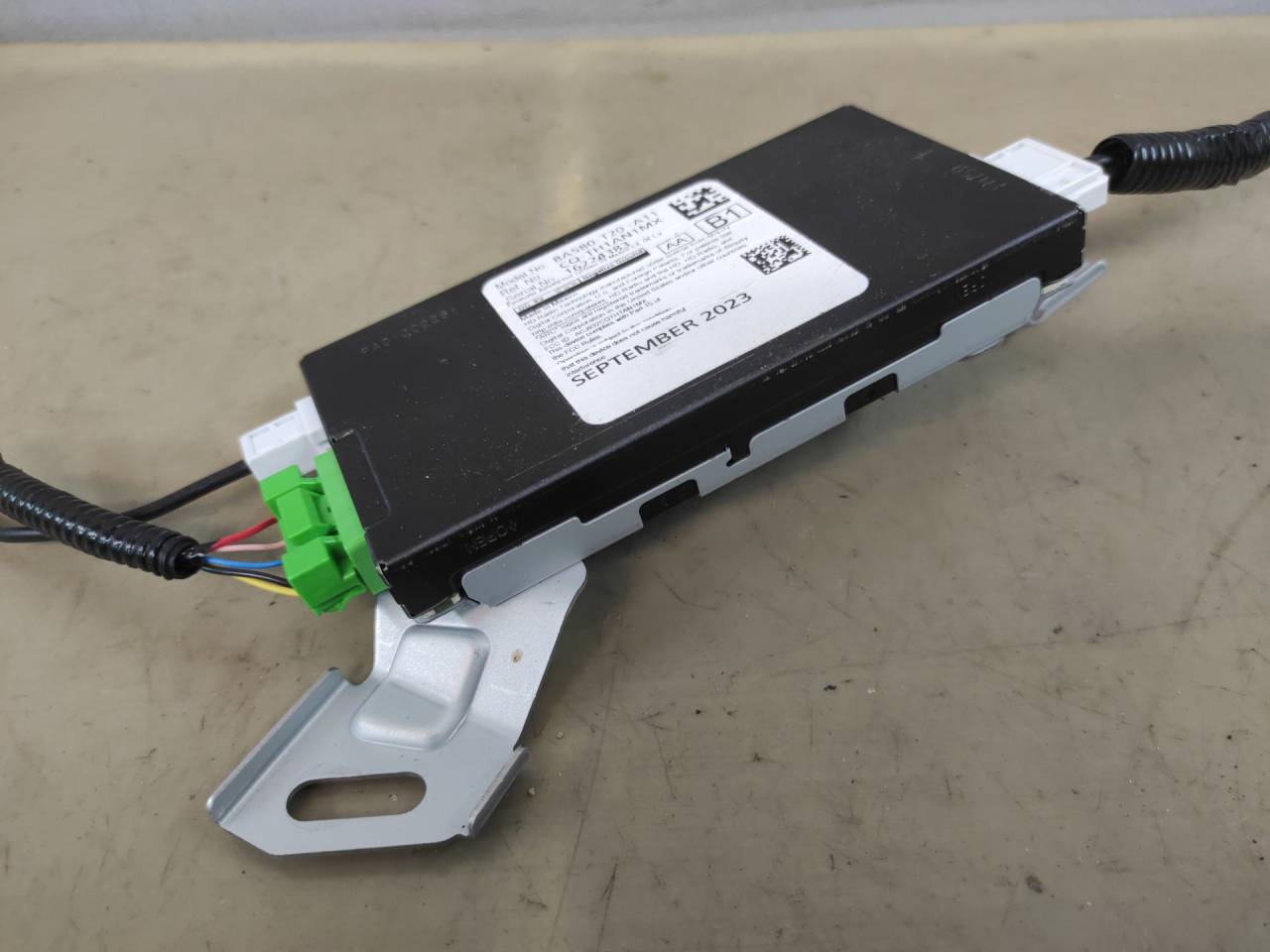 блок радио Acura Integra 4 поколение 2024, 1.5 л., бензин, АКПП, синий, хетчбэк 5 дв., передний привод, 8A580T20A11 - фото №1