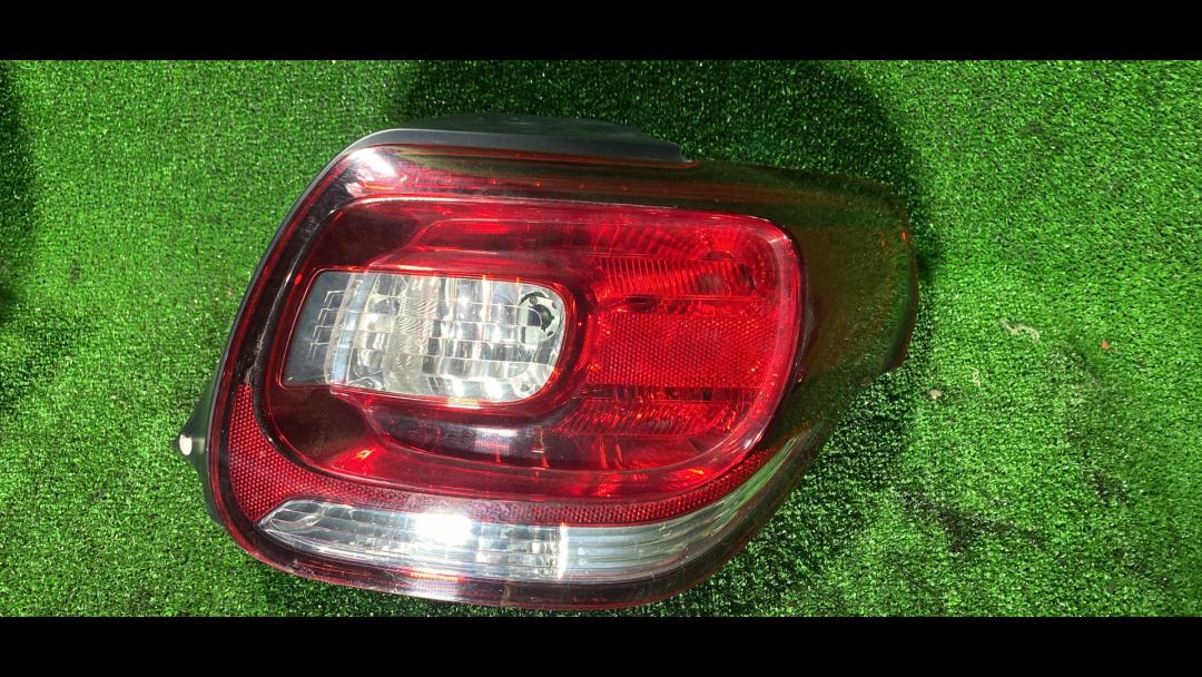 фонарь задний правый Citroen DS3 1 поколение 2012, 1.6 л., 5FV (EP6CDT), бензин, МКПП, белый, хетчбэк 3 дв., передний привод, правый руль - фото №1